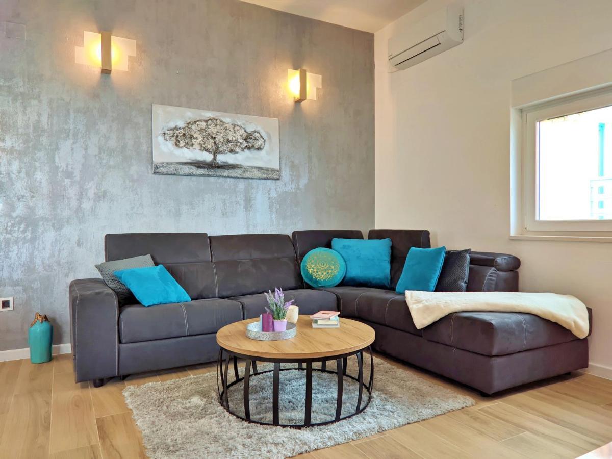 Luxury Sunrise Jacuzzi Apts, 50 M From The Beach Kali Buitenkant foto