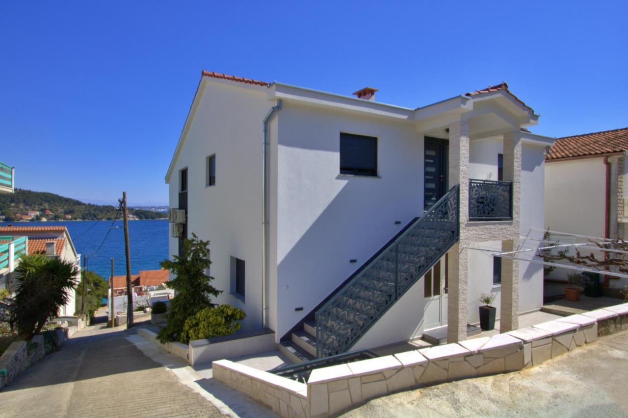 Luxury Sunrise Jacuzzi Apts, 50 M From The Beach Kali Buitenkant foto