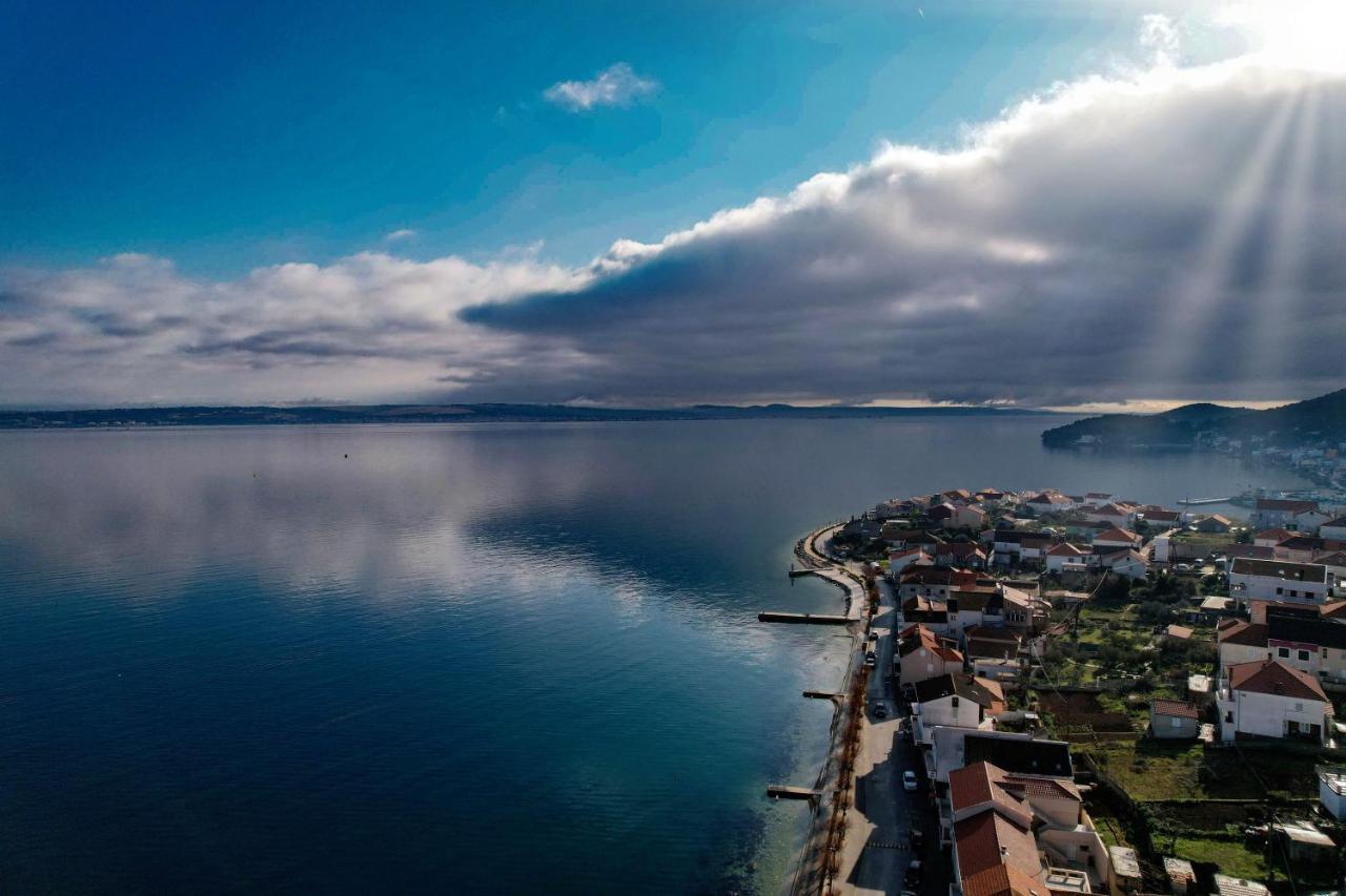 Luxury Sunrise Jacuzzi Apts, 50 M From The Beach Kali Buitenkant foto